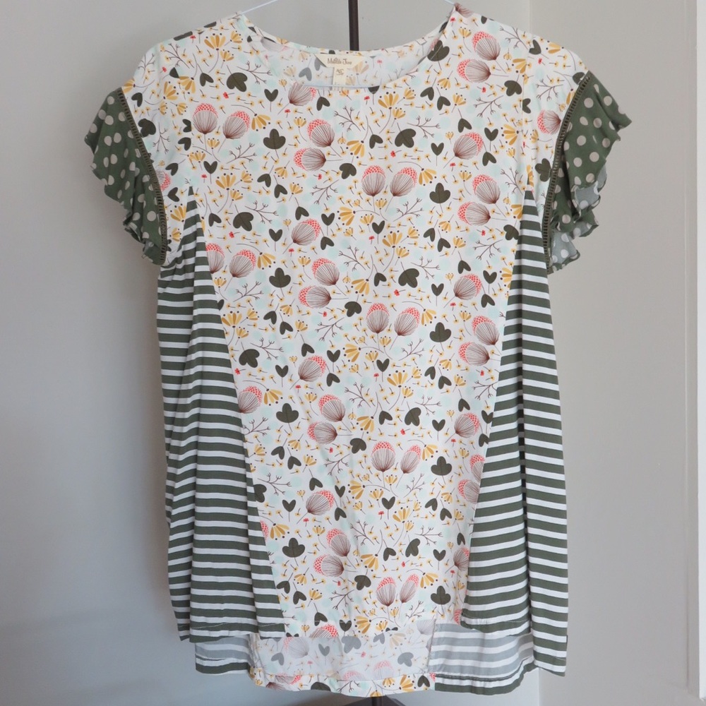 Matilda Jane “Gentle Breeze Top” in size M